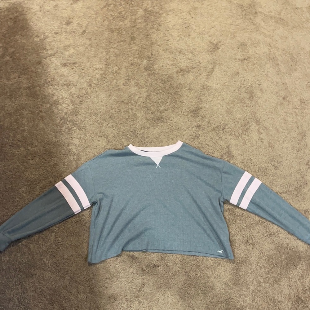 hollister cropped long sleeve